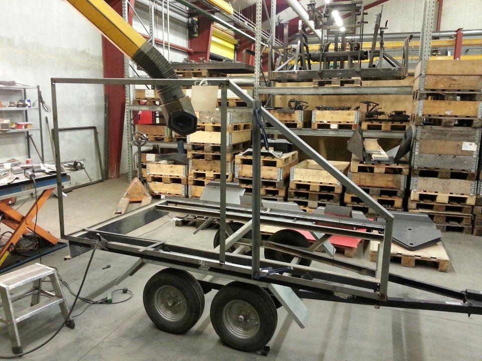 Projekt ''Gokart trailer'' 2013 - Rammen laves...  billede 4