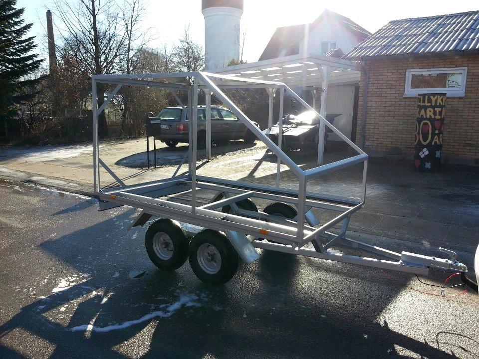 Projekt ''Gokart trailer'' 2013 - Lige kommet hjem fra syn. Den gik lige i gennem, lækket :-) Nye EU plader fik den også lige på.. hehe billede 6