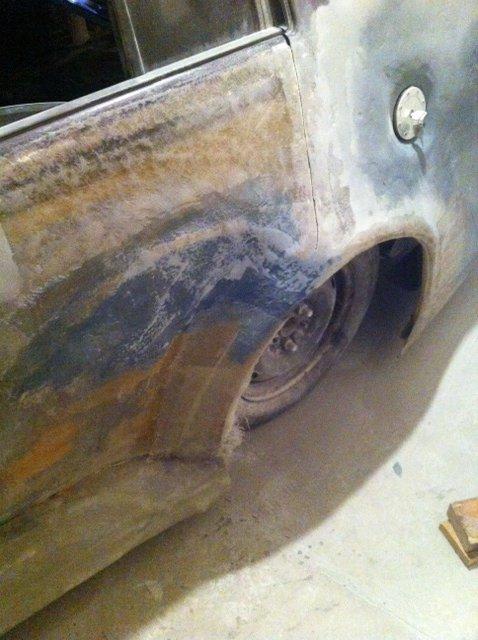 Carina E-xtreme - Venstre bagskærm/dør tilpasses så den ligner den anden og skæres fri snart billede 48