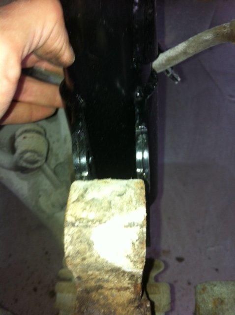 Carina E-xtreme - Vidste godt bolt-on ikke passer, men udover jeg har klaget over bremseslange montering er forkert, får jeg svært ved at mose den her ind... ( ;-P ) billede 52