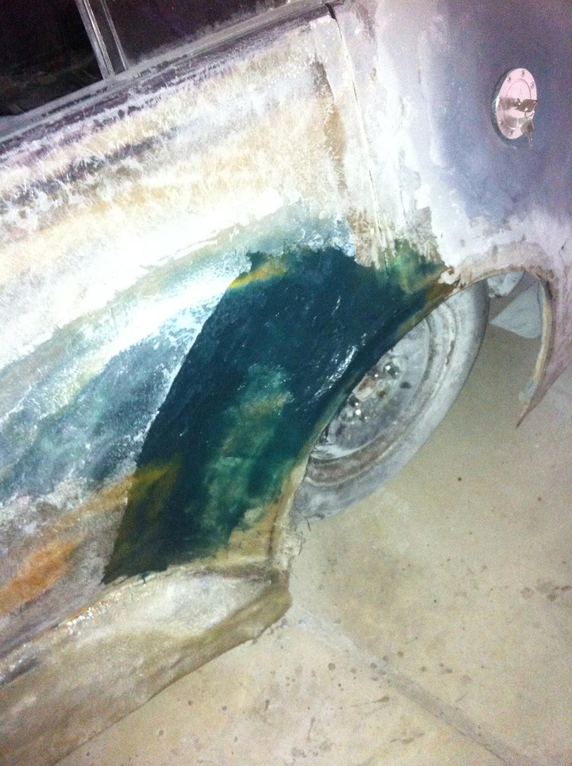 Carina E-xtreme - Venstre bagdør/skærm snart klar til at blive skåret fri igen. Slibe slibe slibe... billede 71