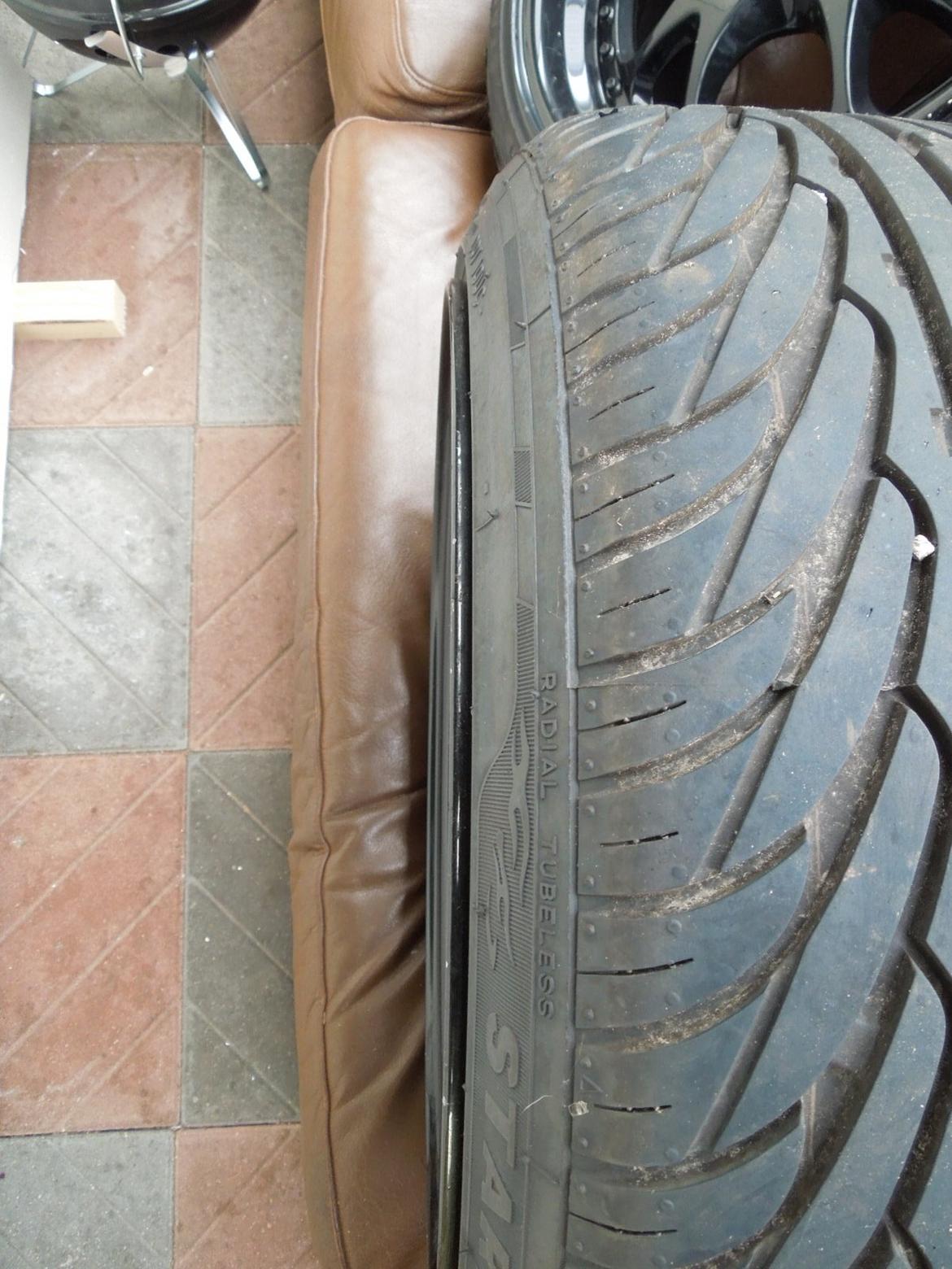 RH ZW3 8+9x17" - 215/40-17 dæk billede 5