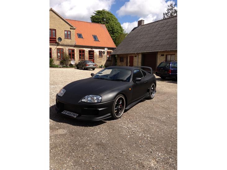 {{currentPhoto.altText}} billede {{currentPhoto.number}}