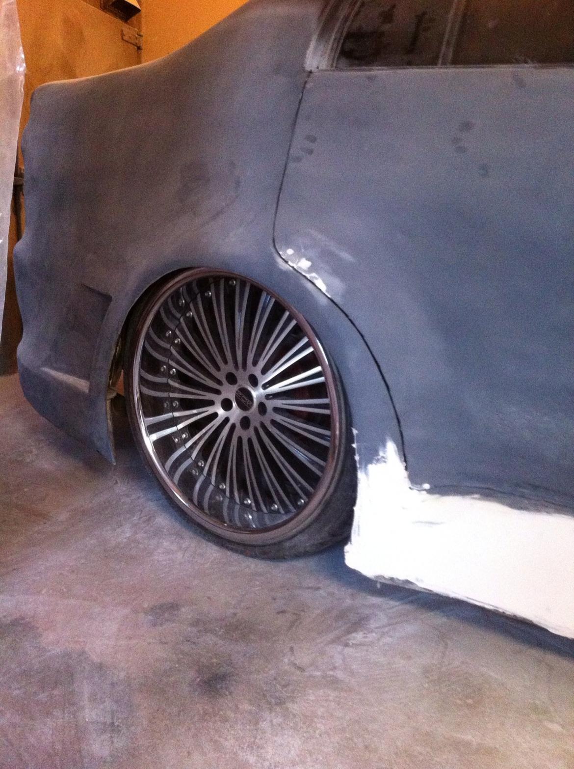 Carina E-xtreme - længere ned kan de ikke gå i bag for inderskærmen. Ikke med 20" på i hvertfald... billede 73