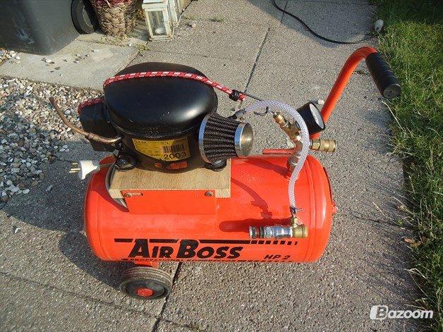 Lydløs kompressor V.2,0 - Her er "den gamle" lydløse jeg lavede. 
http://www.bilgalleri.dk/fotoalbum/guider/94883-lydloes_kompressor__ billede 2