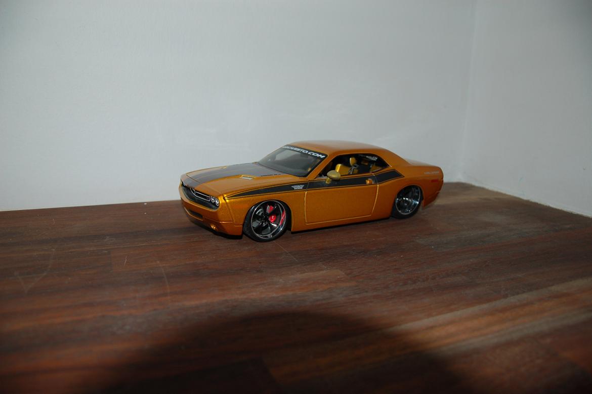 Mine modelbiler 1:18 - Dodge Challenger Concept 2006 billede 19