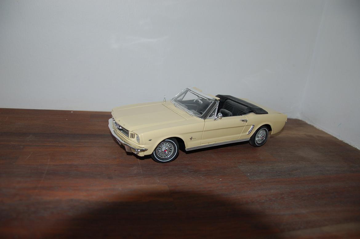 Mine modelbiler 1:18 - Ford Mustang 1964 billede 27