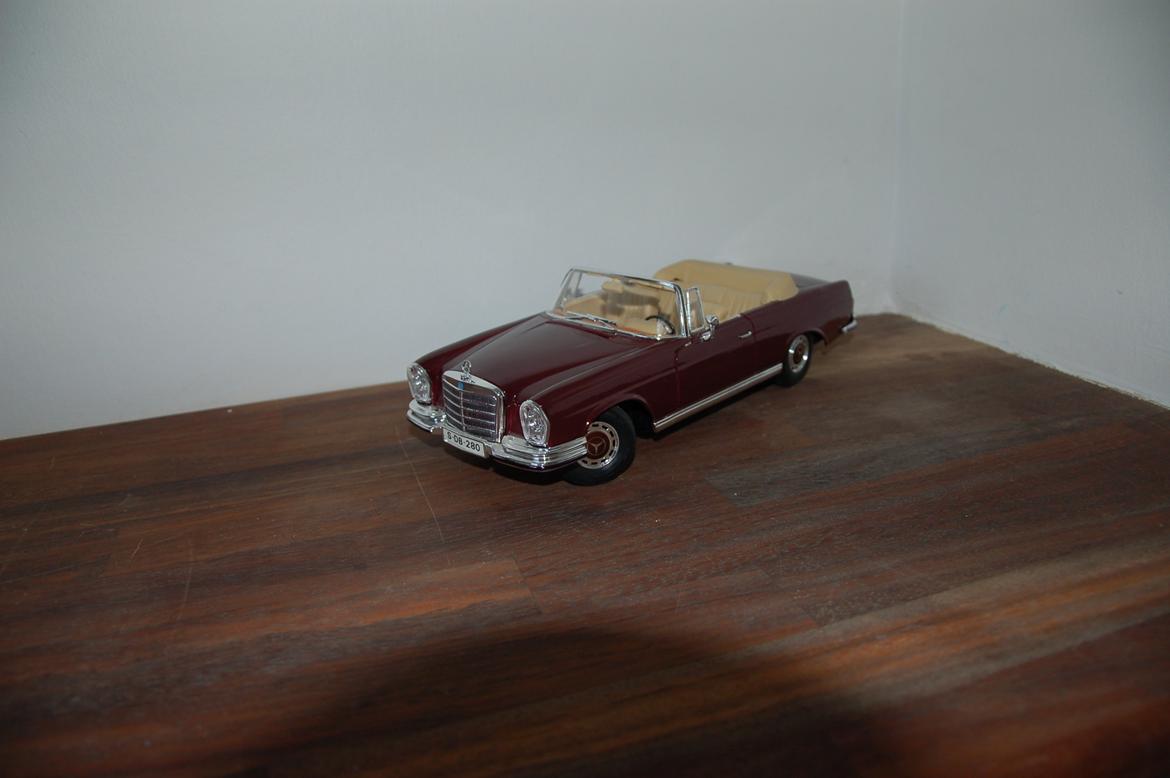 Mine modelbiler 1:18 - Mercendes Benz 280SE 1966 billede 42