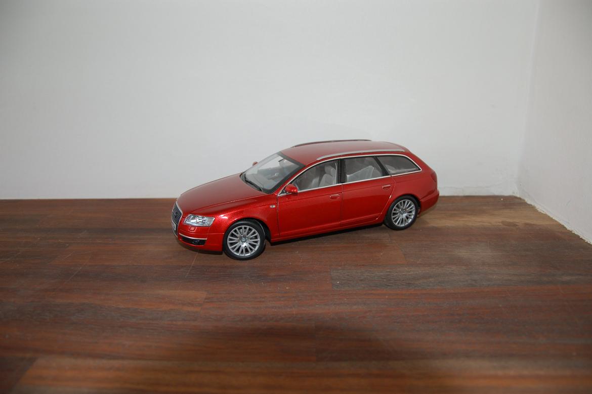 Mine modelbiler 1:18 - Audi A6 Avant 3,2 TFSI Quatttro billede 2