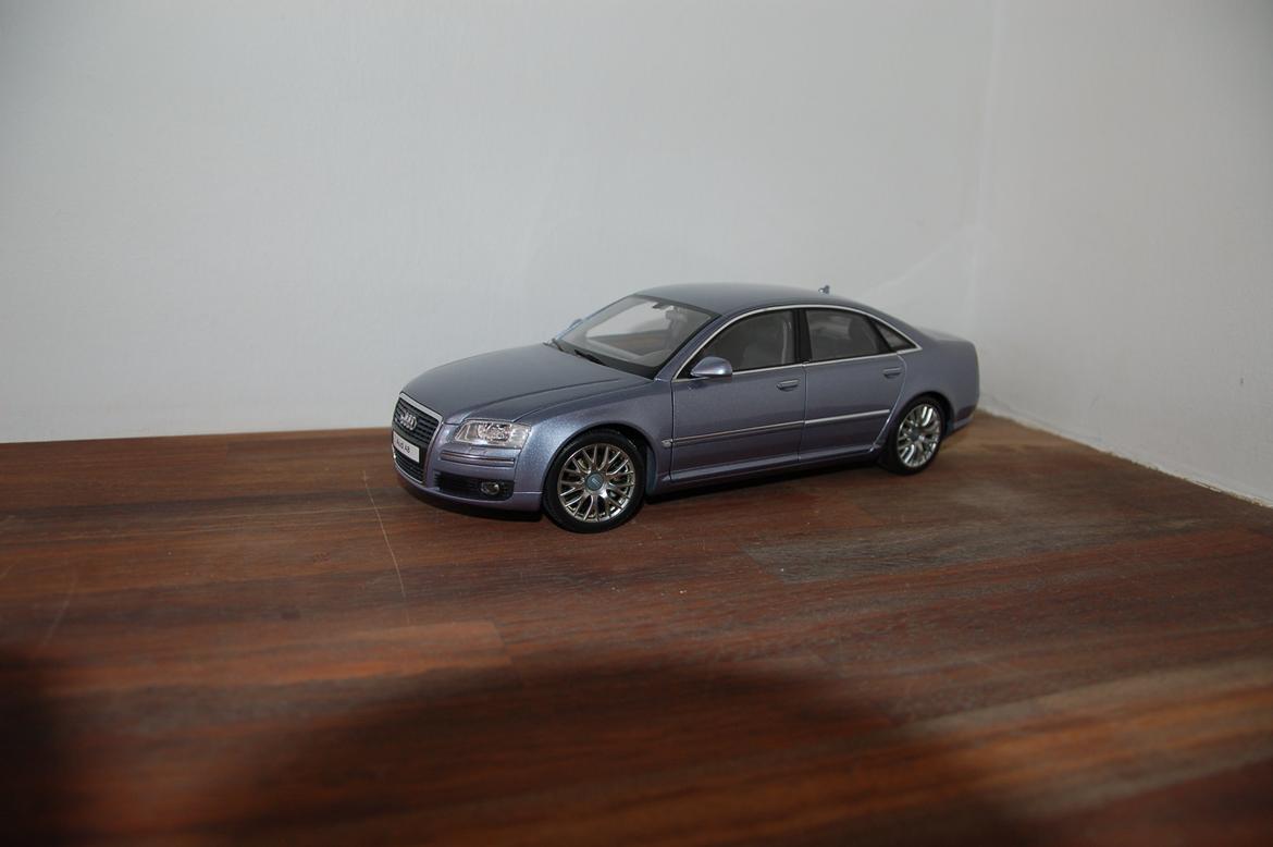 Mine modelbiler 1:18 - Audi A8 4,2 TDI Quattro billede 3