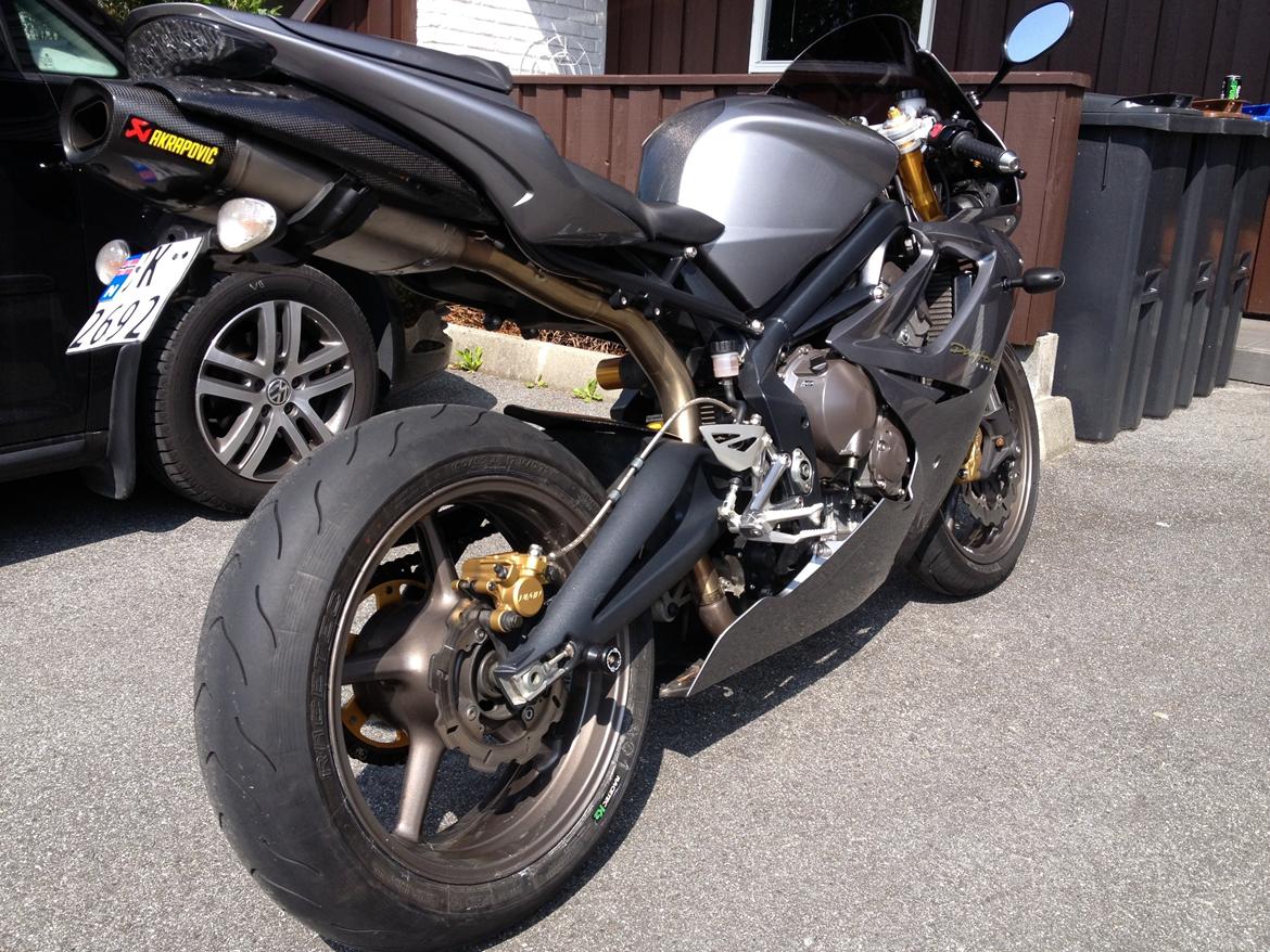 Lidt billeder af min Triumph Daytona 675 billede 22