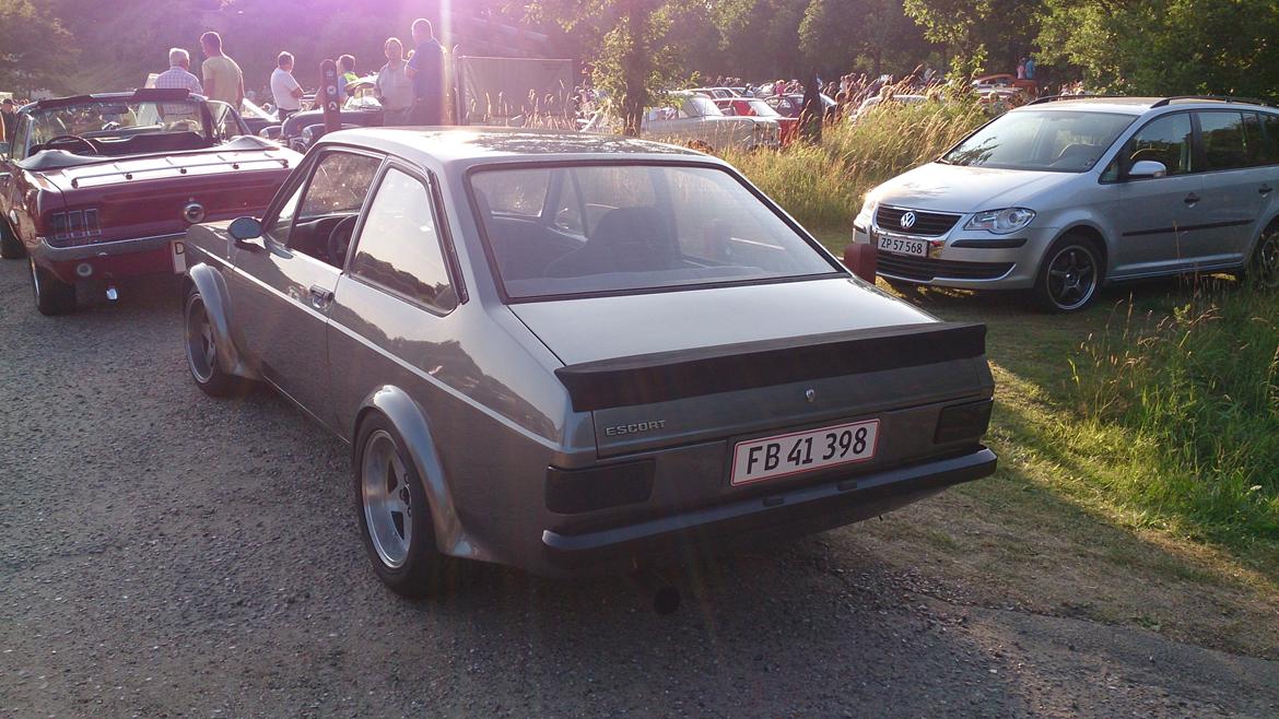 Tørskind Grusgrav - Veterantræf - Ford Escort mk. 2 billede 4