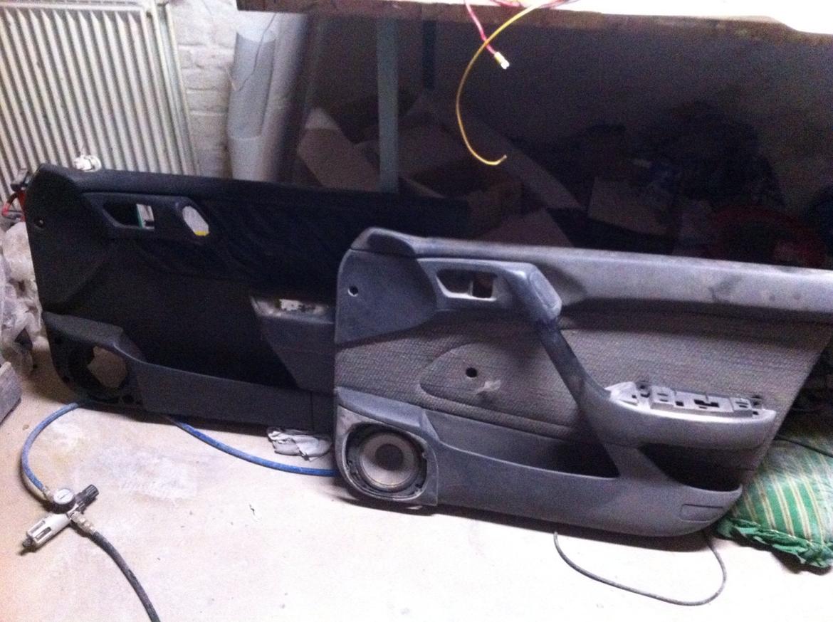 Carina E-xtreme - kredser om de "nye" dørsider. De er jo fra en udgave med el. Det ville jeg meget gerne have også :-) billede 94