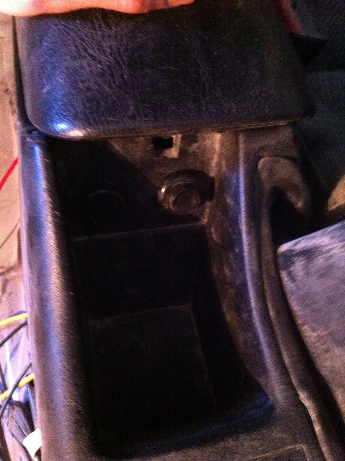 Carina E-xtreme - -så bagdørene kan åbnes fra midterkonsollen billede 99