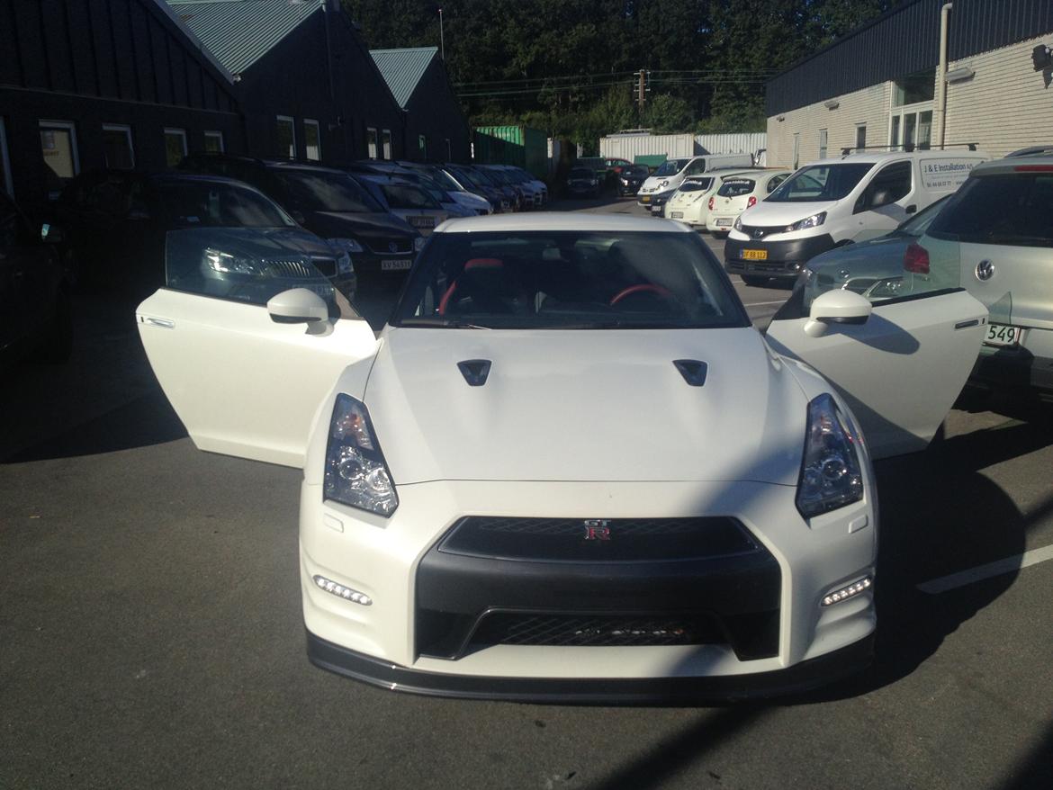 Nissan GTR & Nissan 370Z Nismo billede 8