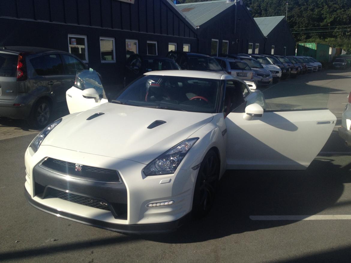 Nissan GTR & Nissan 370Z Nismo billede 9