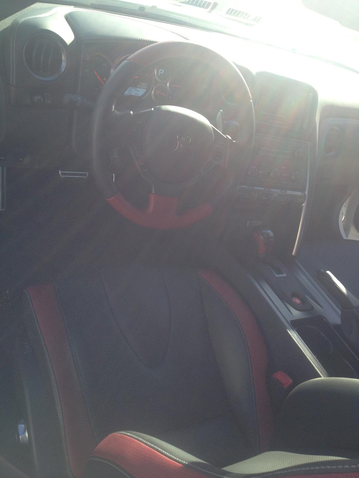 Nissan GTR & Nissan 370Z Nismo billede 10