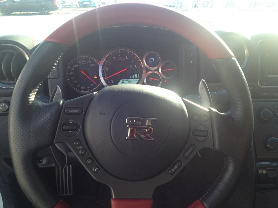 Nissan GTR & Nissan 370Z Nismo billede 11