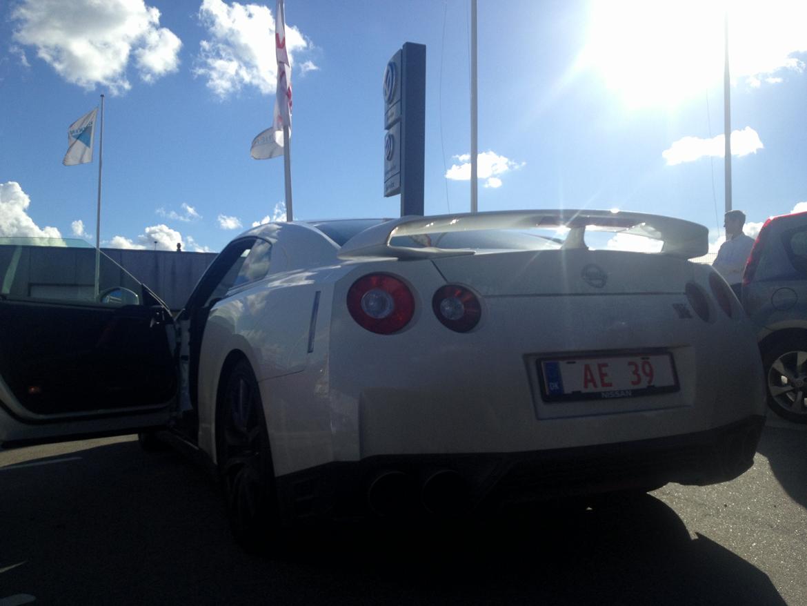 Nissan GTR & Nissan 370Z Nismo billede 12