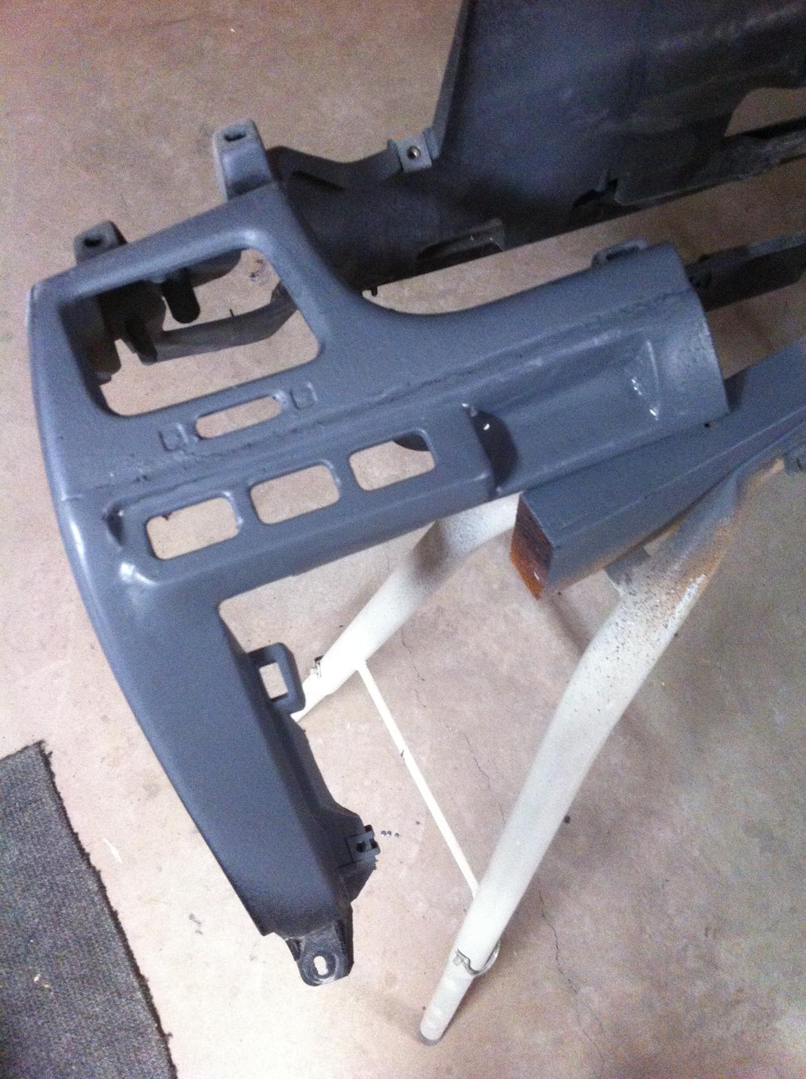 Carina E-xtreme - de flyttede kontakter fik også et skud så jeg kan slibe det pænt. Så finder jeg også ud af om det vil hæfte direkte når resten skal have grunder billede 133