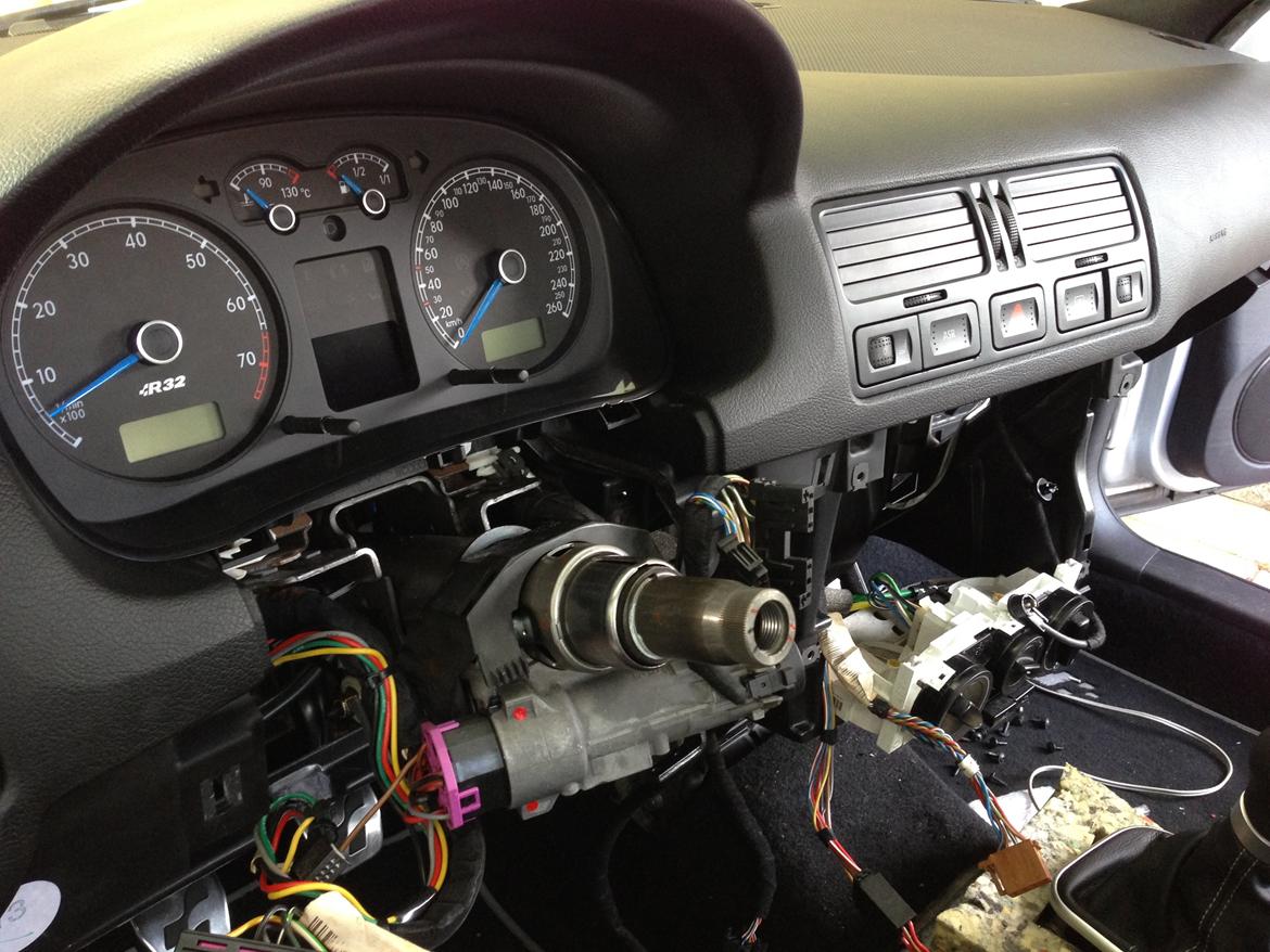 R32 Indstrumentbord billede 12