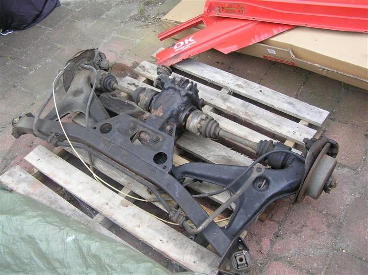 Rust arbejdet på Bmw e21 - 323i bagbro med alle nye racer bøsninger i billede 10