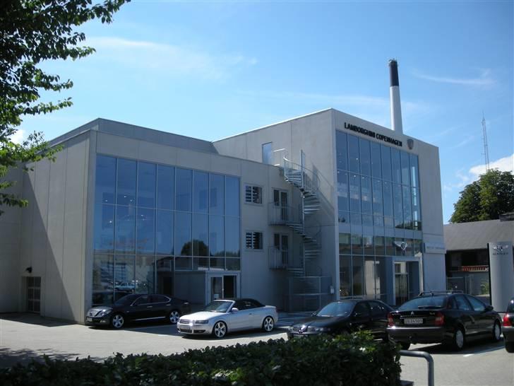 Porsche Center Sjælland + resten af Banevingen billede 4