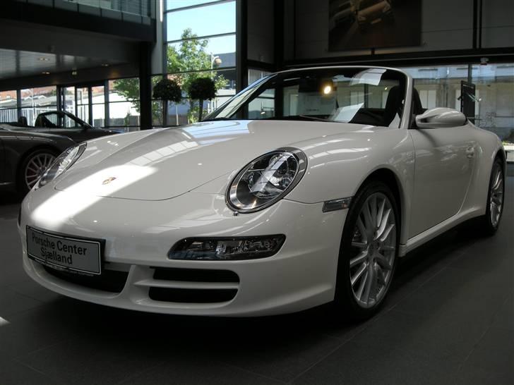 Porsche Center Sjælland + resten af Banevingen billede 8