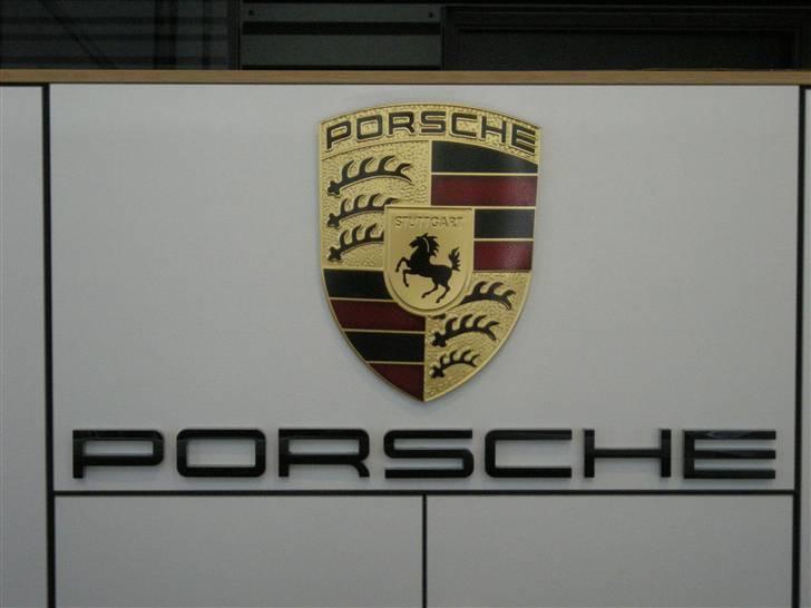 Porsche Center Sjælland + resten af Banevingen billede 15