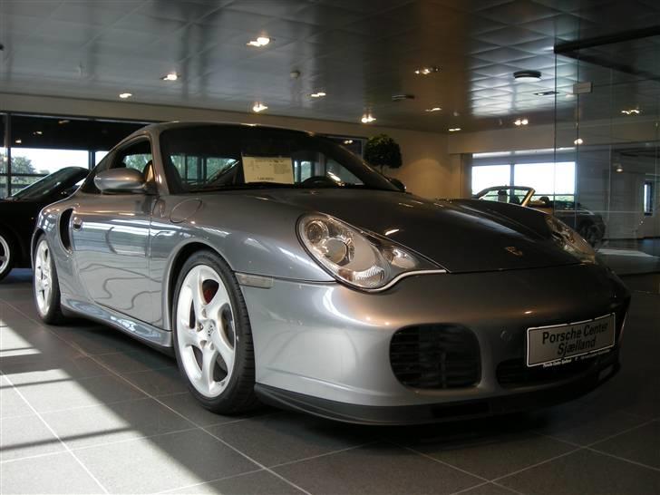 Porsche Center Sjælland + resten af Banevingen billede 17