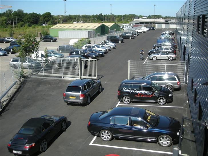 Porsche Center Sjælland + resten af Banevingen billede 45