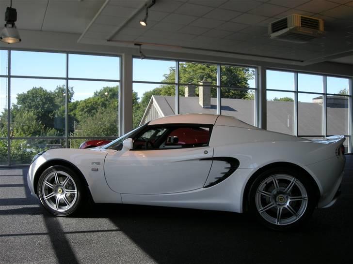 Porsche Center Sjælland + resten af Banevingen billede 70