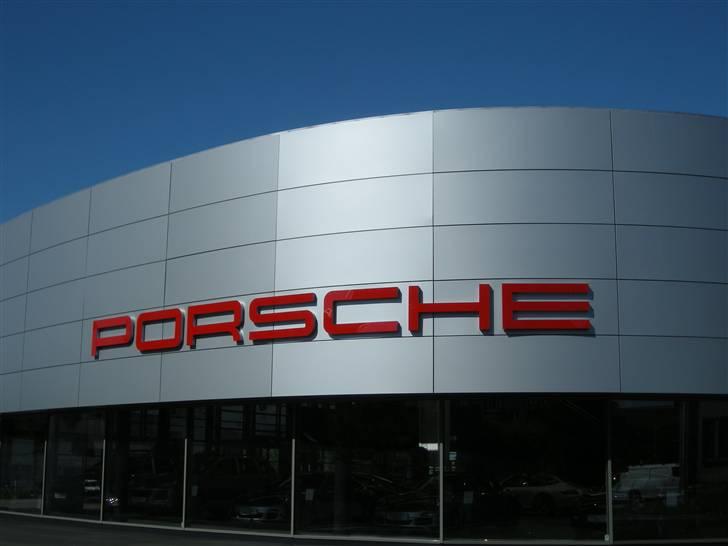 Porsche Center Sjælland + resten af Banevingen billede 81