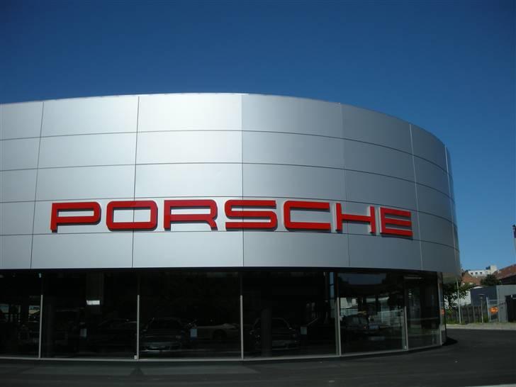 Porsche Center Sjælland + resten af Banevingen billede 83