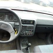 Peugeot 106?