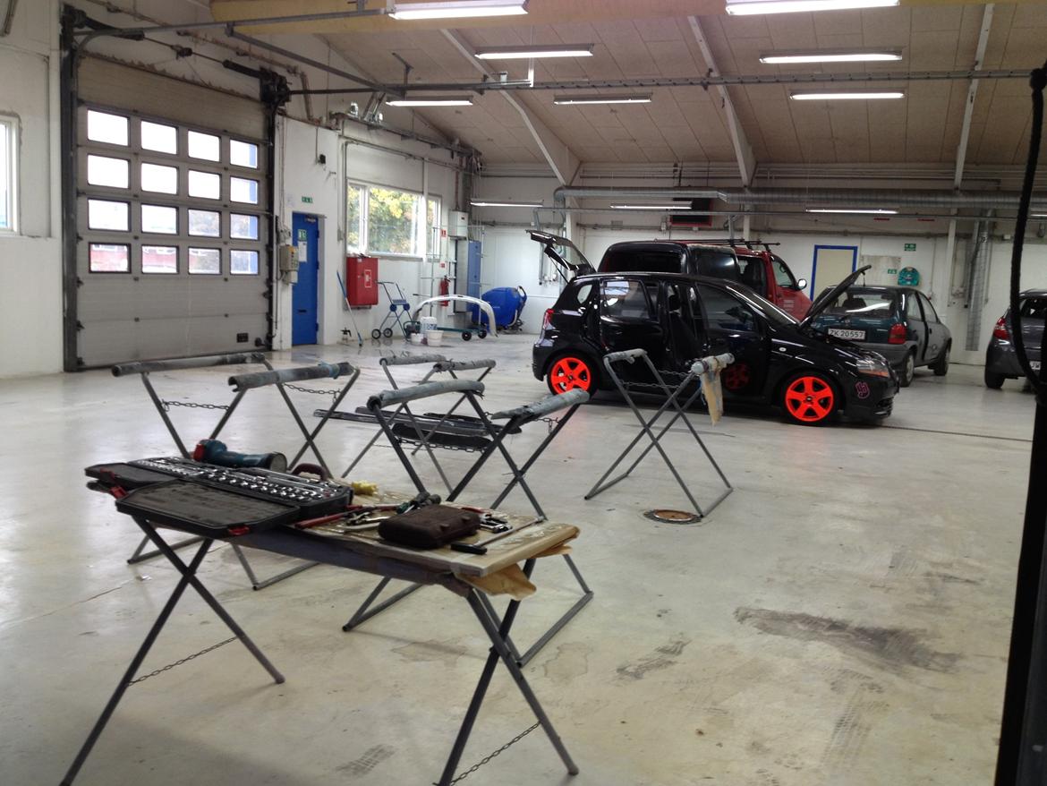 første gangs bil projekt !   - 3 mdr efter jeg fik korte gik jeg så helt amok 
HELLAKERING!!!  billede 6