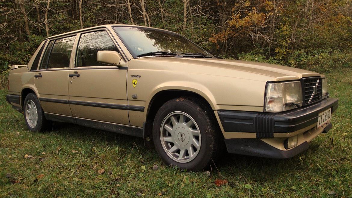 Volvo 740 GLT 16v, før og nu - Nu: som billede 4 samt indfarvede sidespejle. billede 7