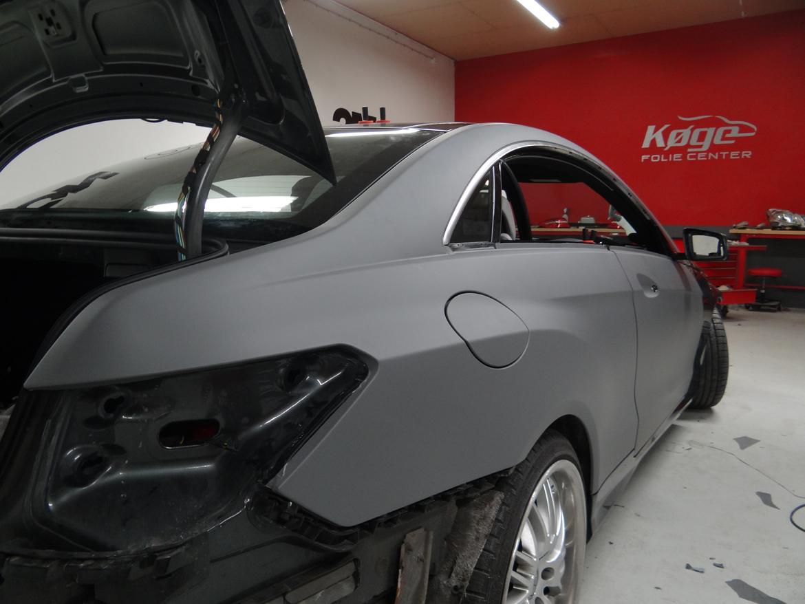 Mercedes Benz E klasse coupe folie billede 15