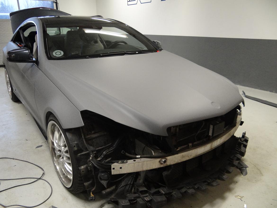 Mercedes Benz E klasse coupe folie billede 21