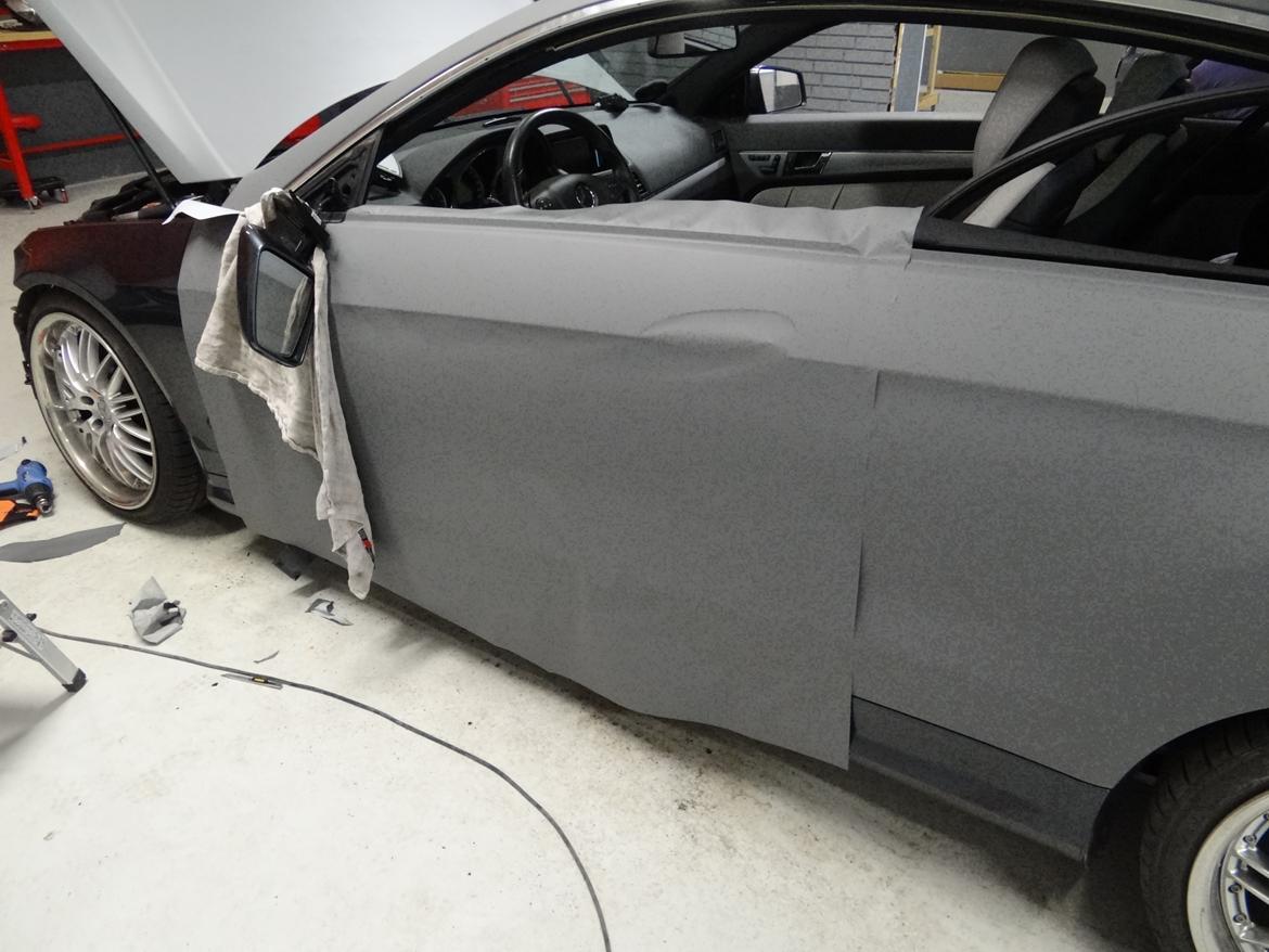 Mercedes Benz E klasse coupe folie billede 40