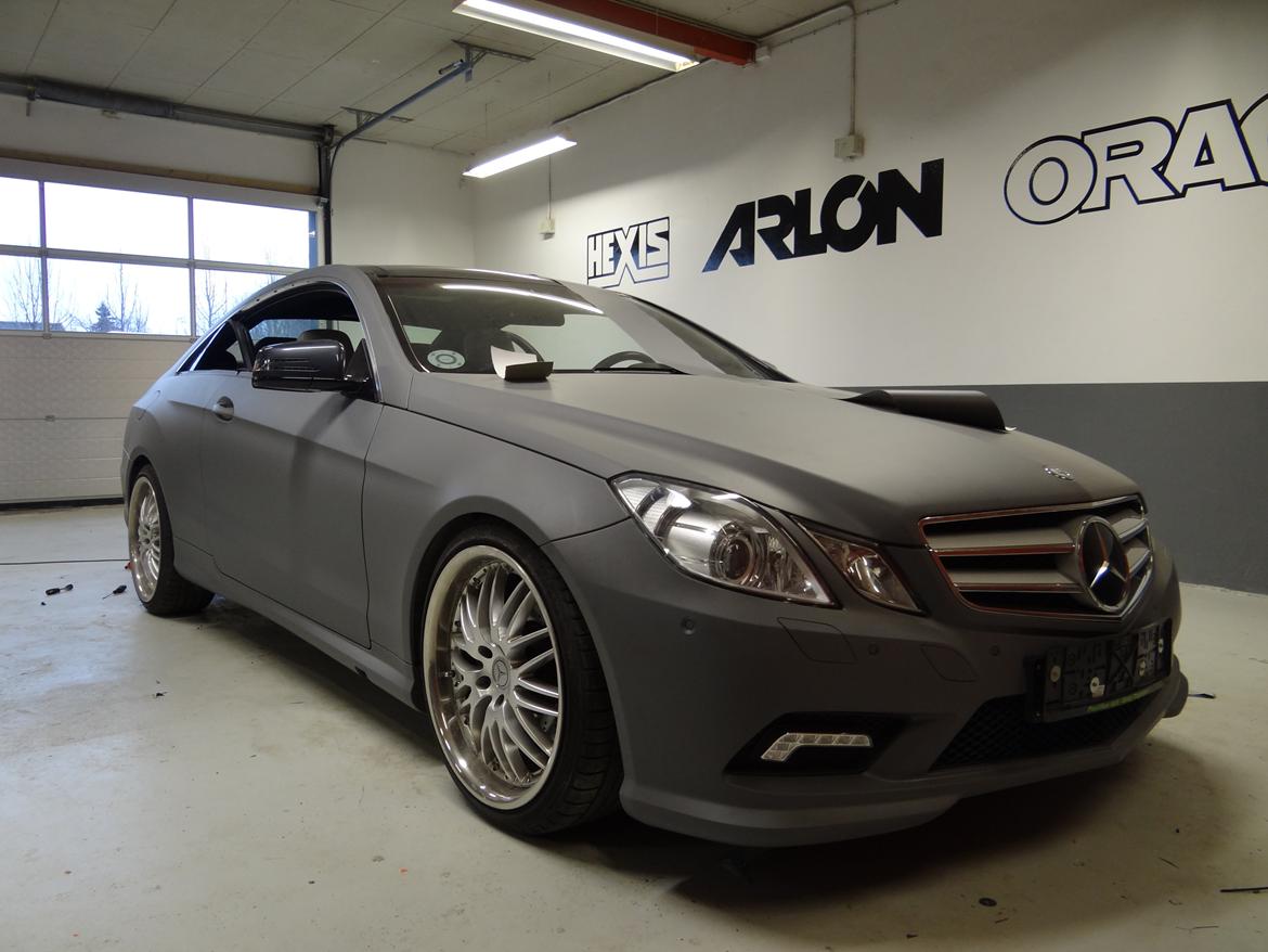 Mercedes Benz E klasse coupe folie billede 58