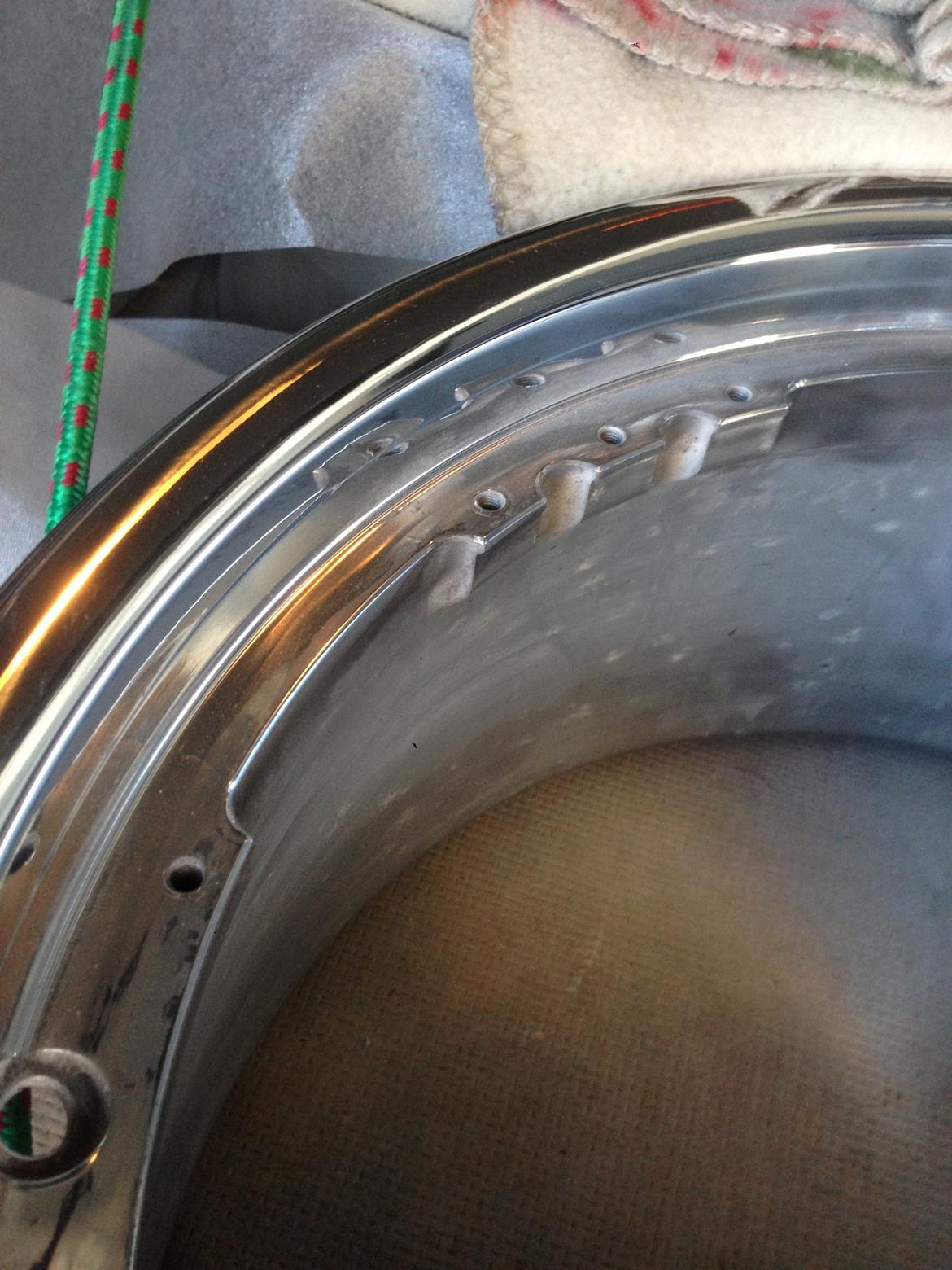 Renovering af Bentley fælge billede 8