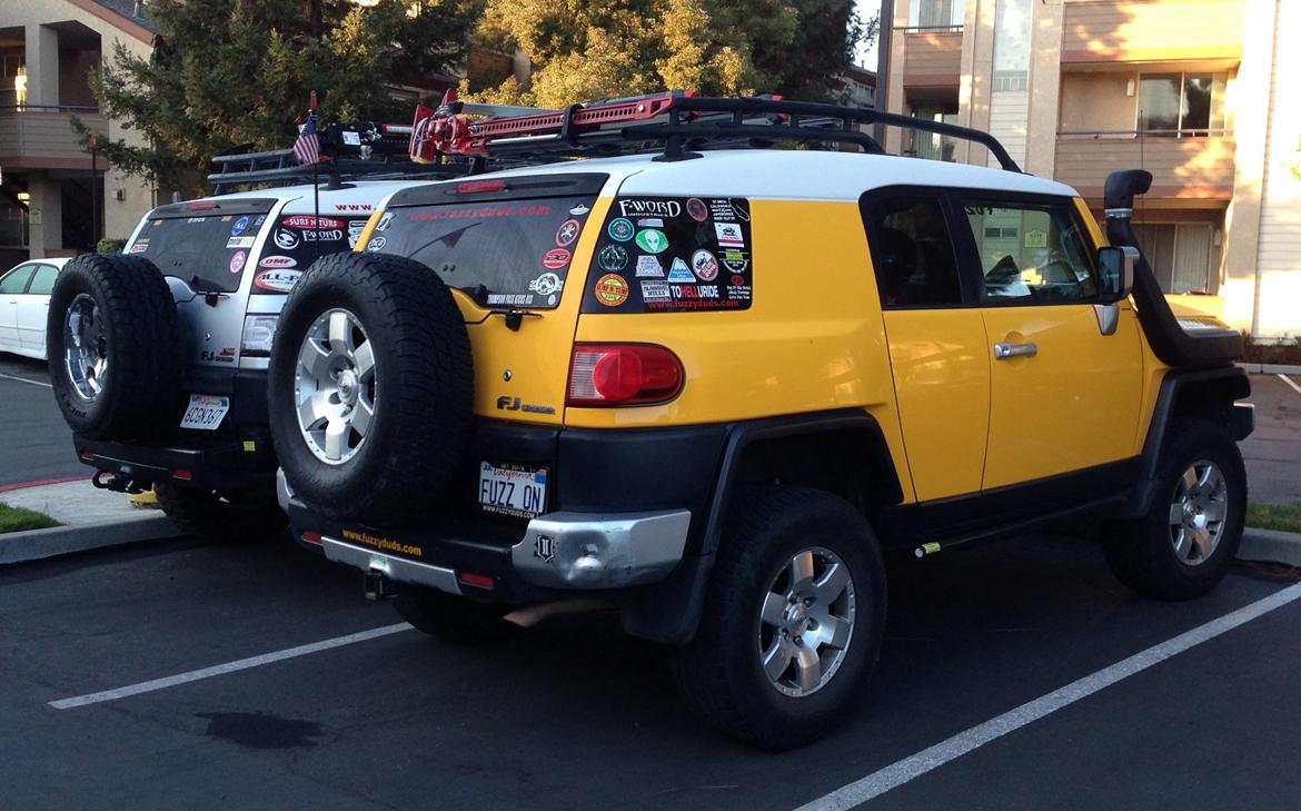 2x Toyota FJ Cruiser billede 1