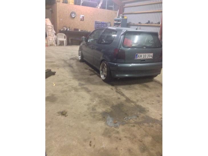 {{currentPhoto.altText}} billede {{currentPhoto.number}}