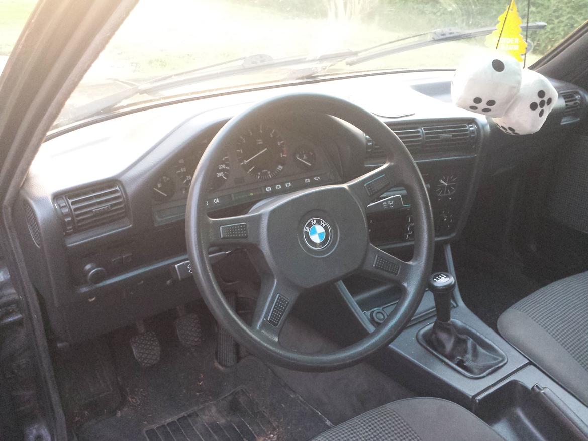 hvem ejer denne her bmw e30  billede 15
