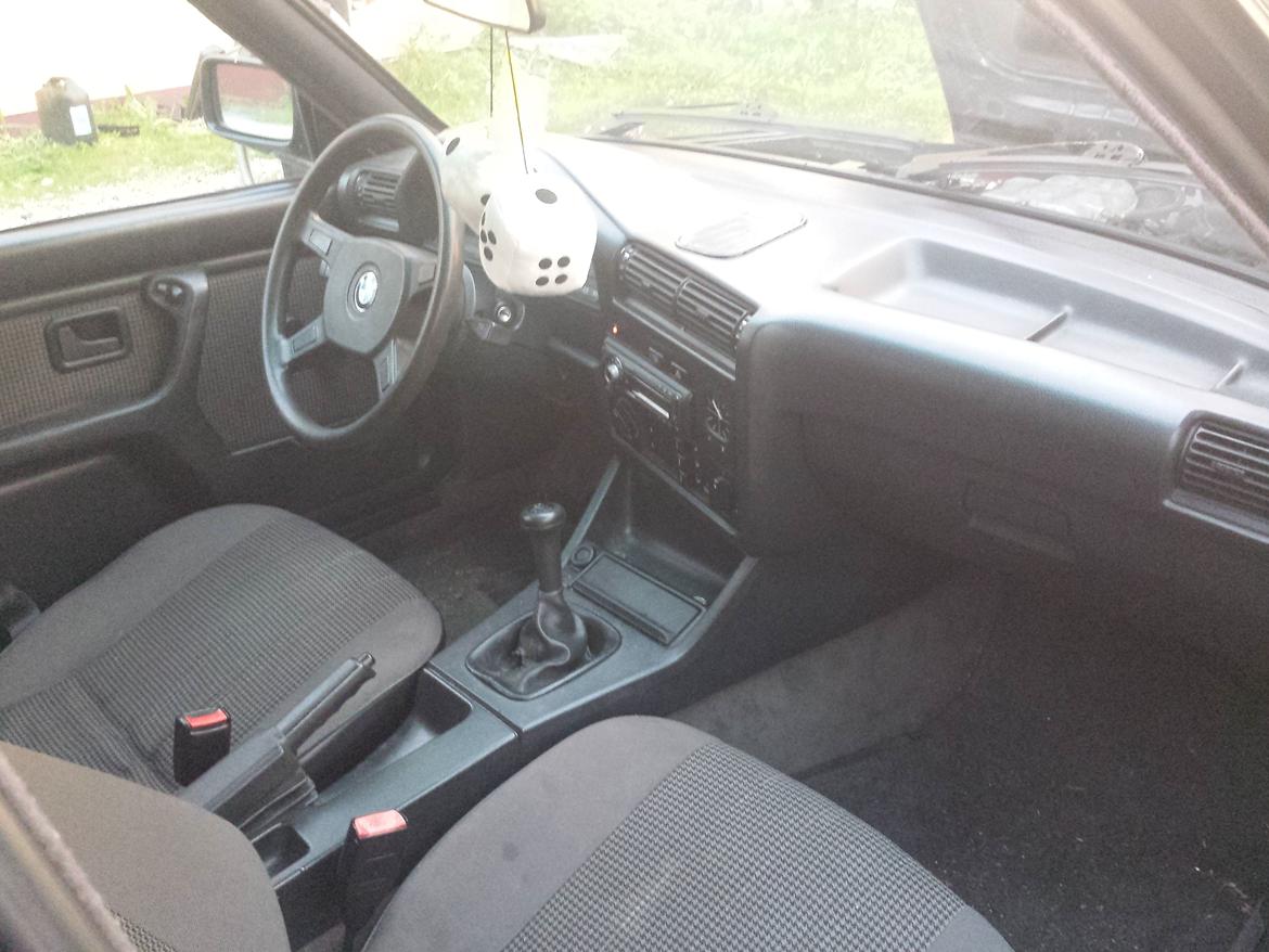 hvem ejer denne her bmw e30  billede 13
