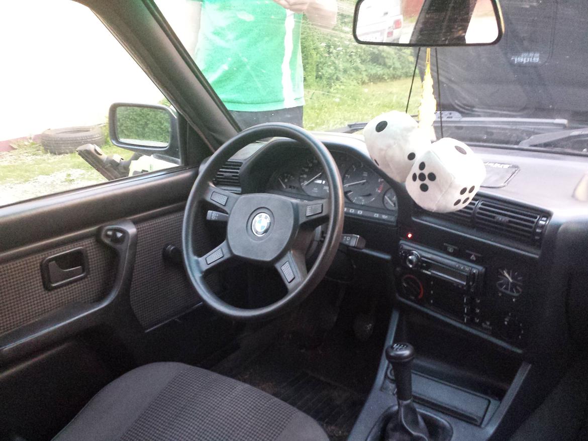 hvem ejer denne her bmw e30  billede 12