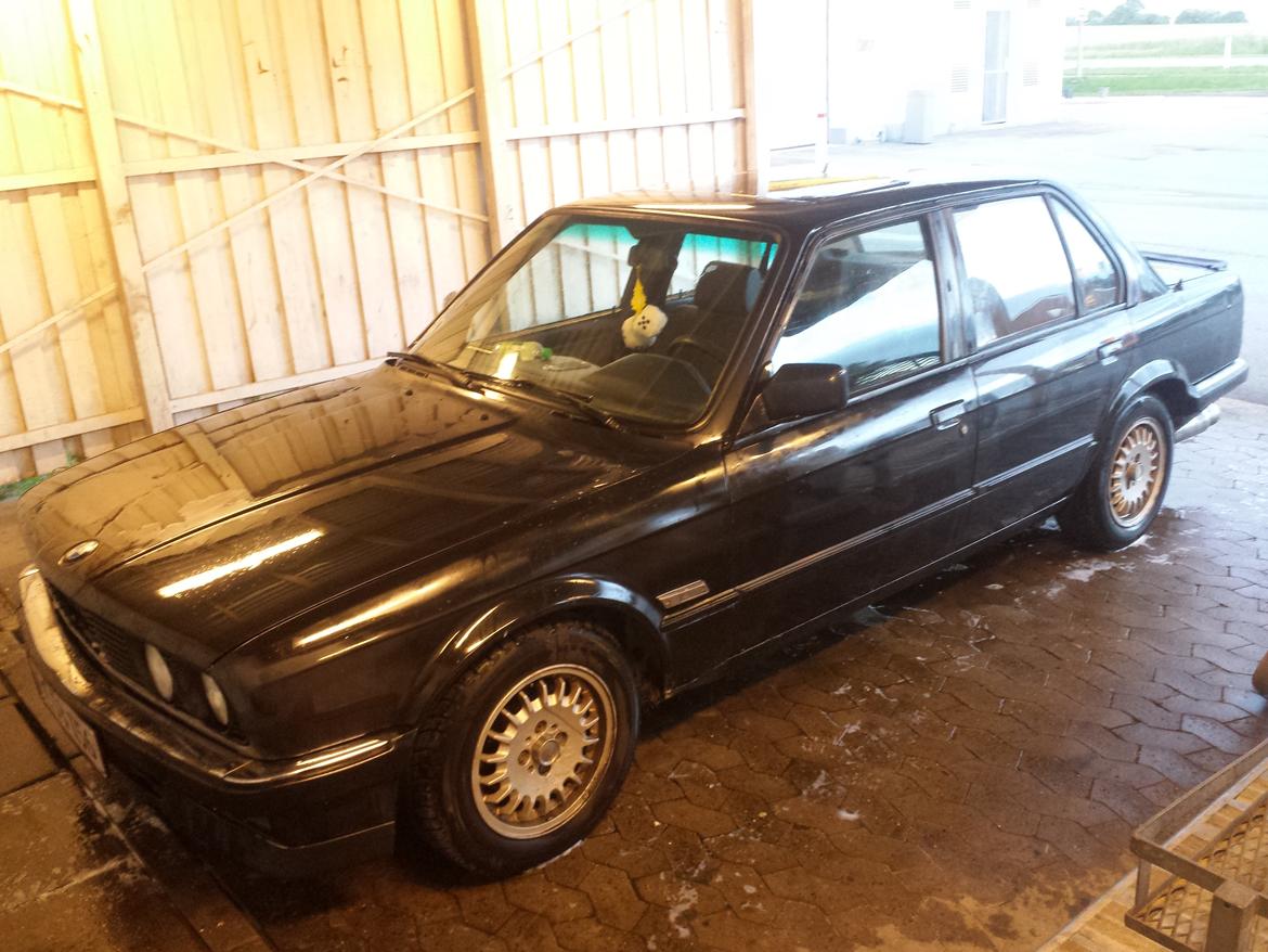 hvem ejer denne her bmw e30  billede 2