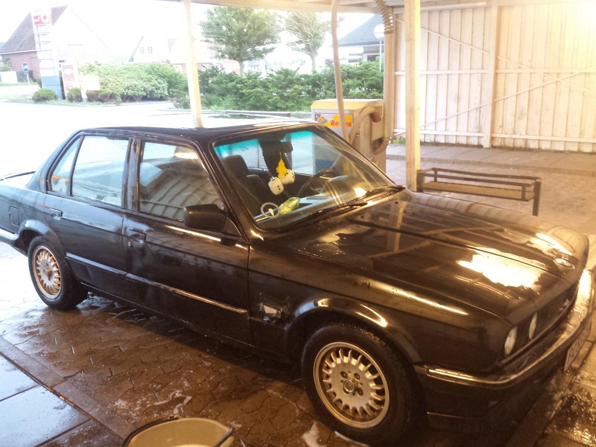 hvem ejer denne her bmw e30  billede 1