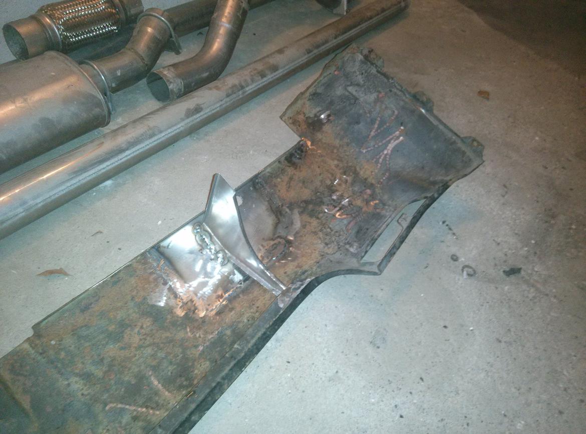 Dodge charger SE 1973 - rettet op og ny afstivning lavet billede 17